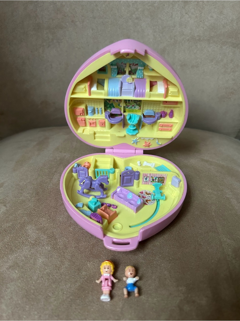 Vintage Bluebird 1994 Perfect Playroom Polly Pocket Set